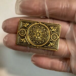 Vintage Gold & Black rectangular Damascene brooch geometric design